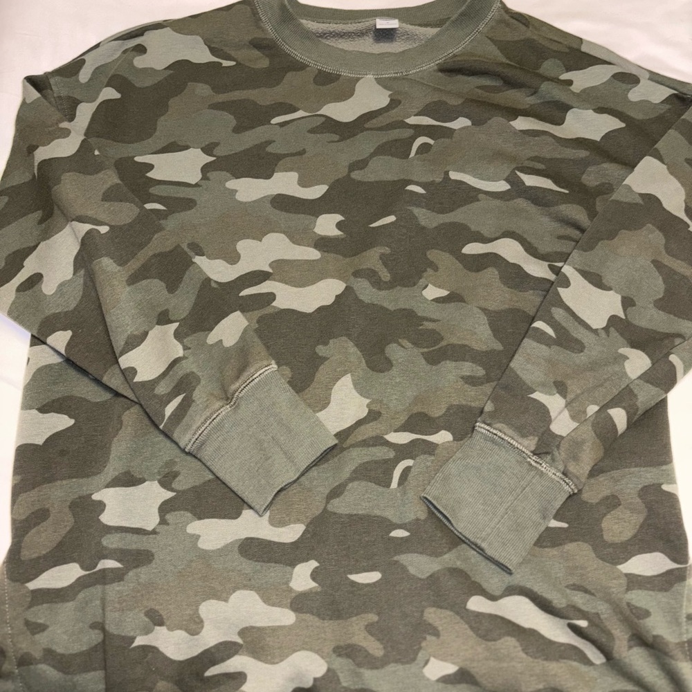Old Navy Camouflage Sweater - Green and Gray